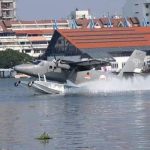 സീപ്ലെയിൻ ടൂറിസത്തിലേക്ക് ചുവട് വെച്ച്‌ കേരളം; കൊച്ചിയില്‍ ലാൻഡ് ചെയ്ത് കേരളത്തിന്റെ ‘ജലവിമാനം’