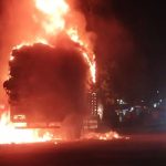 പ്ലാസ്റ്റിക് ഉത്പന്നങ്ങളുമായി ബെംഗളൂരുവിലേക്ക് വരികയായിരുന്ന ട്രക്കിന് തീപിടിച്ചു