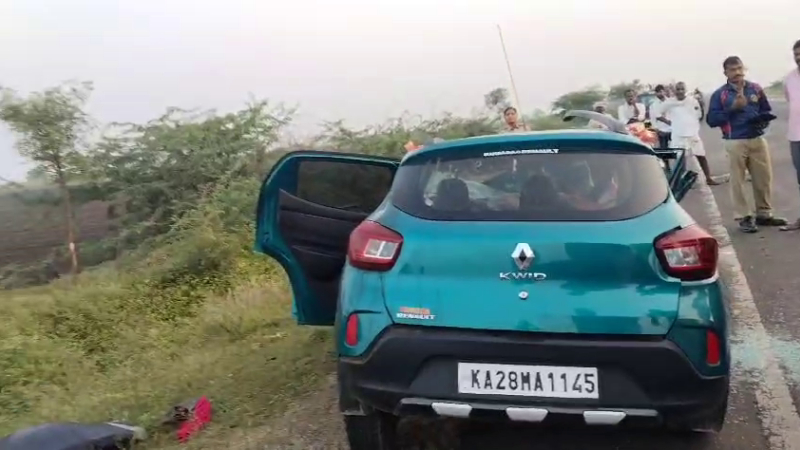 കാർ ട്രക്കുമായി കൂട്ടിയിടിച്ച് അപകടം; രണ്ട് പേർ മരിച്ചു