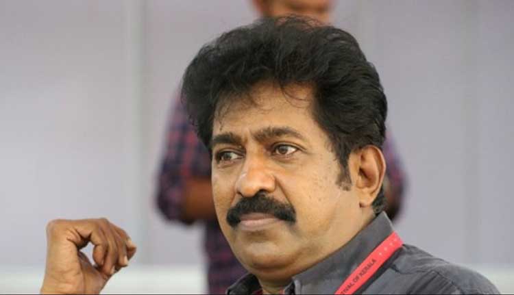 ‘എന്‍ഡോസള്‍ഫാന്‍ പോലെ പല മലയാളം സീരിയലുകളും മാരകം’; സെന്‍സറിങ് ആവശ്യമെന്ന് പ്രേംകുമാര്‍