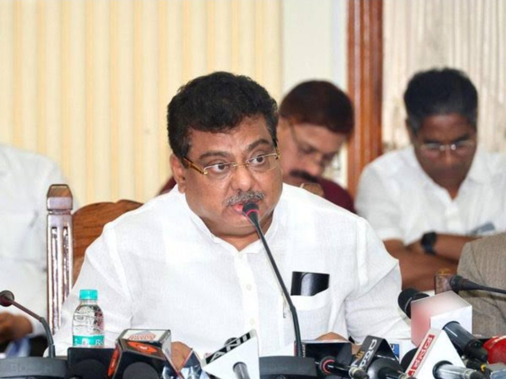 സംസ്ഥാനത്തെ മൂന്ന് റെയിൽവേ സ്റ്റേഷനുകളുടെ പേര് മാറ്റാൻ നിർദേശം