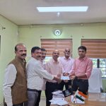 വയനാട് ദുരന്തം; ദുരിതാശ്വാസ നിധിയിലേക്ക് മൈസൂരു കേരളസമാജം സമാഹരിച്ച 5 ലക്ഷം രൂപ കൈമാറി