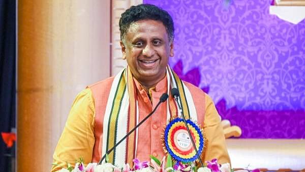 എഞ്ചിനീയറിംഗ് കോളേജുകളിലെ അനധികൃത സീറ്റ്‌ ബുക്കിങ്; നിയമനടപടി സ്വീകരിക്കുമെന്ന് മന്ത്രി