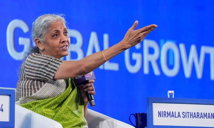 പ്രധാനമന്ത്രിയാകുന്നതിന് പുരുഷമേധാവിത്വം ഇന്ദിരാഗാന്ധിയെ തടഞ്ഞിരുന്നില്ലെന്ന് കേന്ദ്രമന്ത്രി നിർമല സീതാരാമൻ