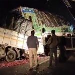 പിക്കപ്പ് ട്രക്കിലേക്ക് ലോറി ഇടിച്ചുകയറി ഒരു മരണം