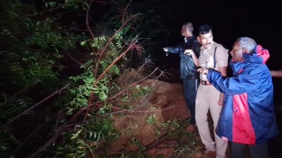 തമിഴ്‌നാട്ടില്‍ ഉരുള്‍പ്പൊട്ടല്‍; 3 വീടുകള്‍ മണ്ണിനടിയില്‍, 7 പേരെ കാണാതായി