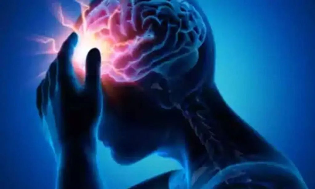 മലപ്പുറത്ത് അമീബിക് മസ്തിഷ്‌ക ജ്വരം ബാധിച്ച്‌ പെണ്‍കുട്ടി മരിച്ച സംഭവം; ആശുപത്രിക്കെതിരെ കുടുംബം