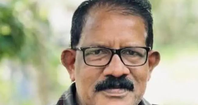 ബോട്ടില് നിന്നും കായലിലേക്ക് ചാടിയയാളുടെ മൃതദേഹം കണ്ടെത്തി