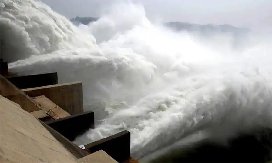 ലോകത്തിലെ ഏറ്റവും വലിയ അണക്കെട്ട് നിര്‍മിക്കാന്‍ ചൈന