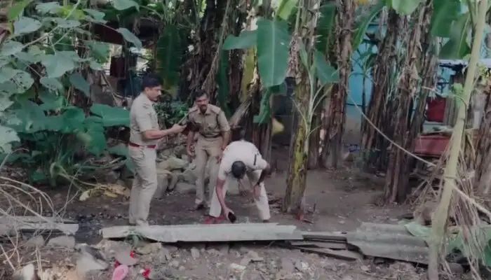 ബ്ലൗസ് കീറിയ നിലയില്, മുഖത്ത് മുറിവ്; പോത്തൻകോട് ഒറ്റക്ക് താമസിക്കുന്ന സ്ത്രീയെ മരിച്ച നിലയില് കണ്ടെത്തി