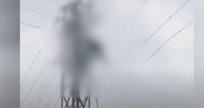 അറ്റകുറ്റപ്പണിക്കായി വൈദ്യുത പോസ്റ്റില്‍ കയറിയ 2 ജീവനക്കാര്‍ ഷോക്കേറ്റ് മരിച്ചു