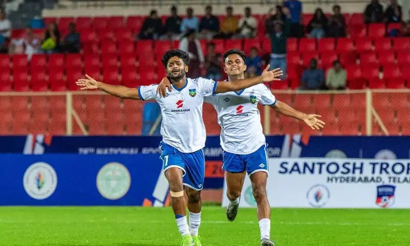 കേരളം സന്തോഷ് ട്രോഫി ഫൈനലിൽ; മണിപ്പൂരിനെ 5-1ന് തകർത്തു, റോഷലിന് ഹാട്രിക്