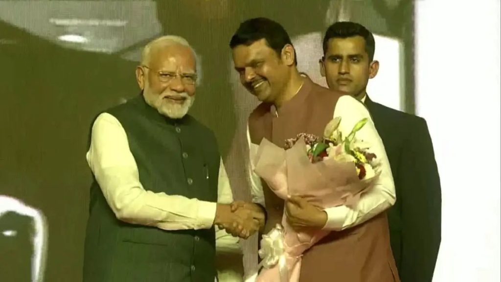 മഹാരാഷ്ട്ര മുഖ്യമന്ത്രിയായി ദേവേന്ദ്ര ഫഡ്നാവിസ് അധികാരമേറ്റു