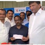 രേവതിയുടെ കുടുംബത്തിന് 50 ലക്ഷം രൂപ നൽകി പുഷ്‌പ 2 നിർമ്മാതാക്കൾ