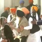 സുവര്‍ണ ക്ഷേത്രത്തിനുള്ളില്‍ സുഖ്ബീര്‍ സിംഗ് ബാദലിന് നേരെ വധശ്രമം; വീഡിയോ