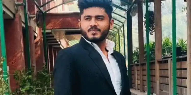 നോയിഡയില്‍ മലയാളി യുവാവ് ആത്മഹത്യ ചെയ്ത നിലയില്‍