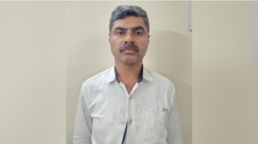 സർക്കാർ ജോലി വാഗ്ദാനം ചെയ്ത് തട്ടിപ്പ്; റെയിൽവേ ഉദ്യോഗസ്ഥൻ പിടിയിൽ