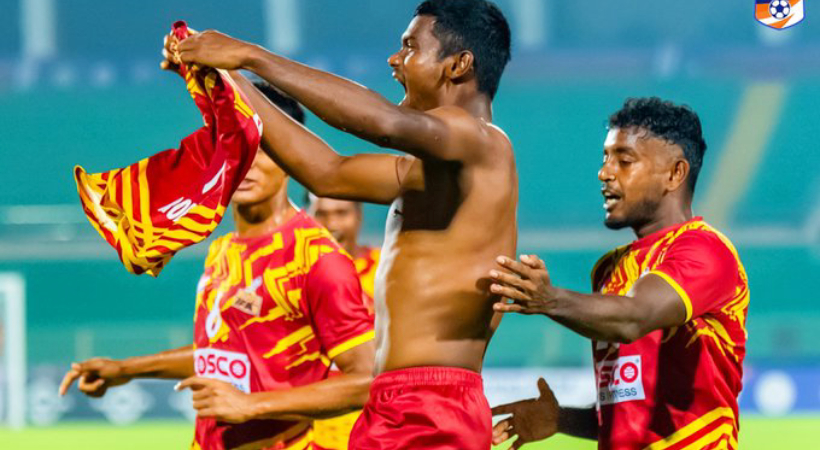 ഇഞ്ചുറി ടൈം ഗോളില് കേരളം വീണു; സന്തോഷ് ട്രോഫി ബംഗാളിന്