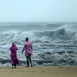 ഫെംഗൽ ചുഴലിക്കാറ്റ്: ചെന്നൈയിൽ നാല് മരണം, മഴയുടെ ശക്തി കുറഞ്ഞു