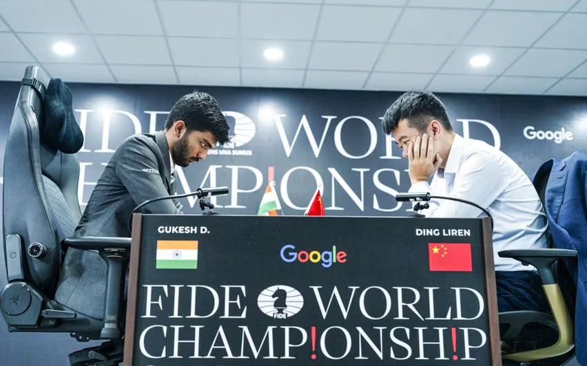 ലോക ചെസ് ചാമ്പ്യൻഷിപ്പ്; ചൈനയുടെ ഡിങ് ലിറനെ ഞെ‍ട്ടിച്ച് ഇന്ത്യയുടെ ഗുകേഷ്; 11–ാം ഗെയിമിൽ വിജയം