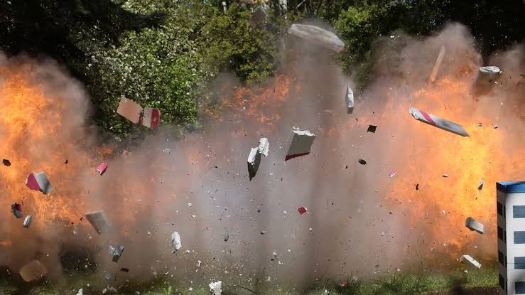 പ്രണയനൈരാശ്യം; ജലാറ്റിൻ സ്റ്റിക് ഉപയോഗിച്ച് പെൺസുഹൃത്തിന്റെ വീട്ടിൽ സ്ഫോടനം നടത്തി; യുവാവ് മരിച്ചു