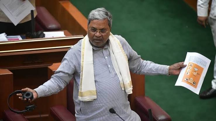 വഖഫ് ഭൂമിയിൽ നിർമിച്ച ക്ഷേത്രങ്ങൾ മാറ്റിസ്ഥാപിക്കില്ല; മുഖ്യമന്ത്രി സിദ്ധരാമയ്യ