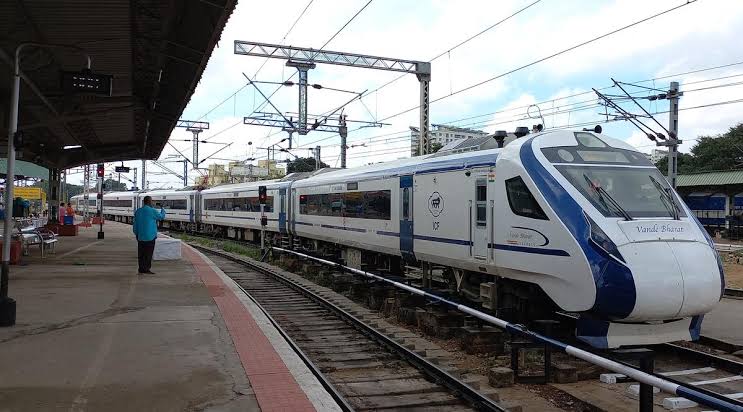 ബെംഗളൂരു – ചെന്നൈ റൂട്ടിൽ യാത്രാസമയം കുറയ്ക്കാനൊരുങ്ങി റെയിൽവേ