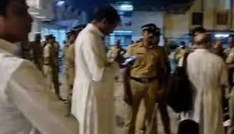 ഏകീകൃത കുര്‍ബാന തര്‍ക്കം: അങ്കമാലി അതിരൂപത ആസ്ഥാനത്ത് വൈദികരും പോലീസുകാരും തമ്മിൽ സംഘർഷം