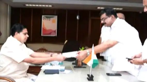 പിവി അൻവര്‍ എംഎല്‍എ സ്ഥാനം രാജിവച്ചു; കത്ത് സ്‌പീക്കര്‍ക്ക് കൈമാറി