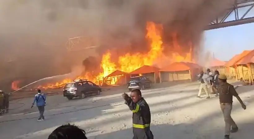 മഹാ കുംഭമേളയില്‍ വൻ തീപിടിത്തം