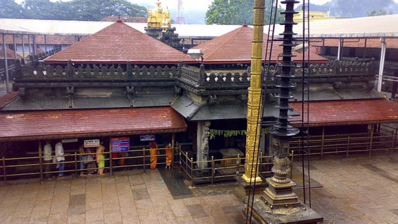 സംസ്ഥാനത്തെ പ്രധാന ക്ഷേത്രങ്ങളിൽ നിന്നുള്ള പ്രസാദം വീടുകളിലെത്തിക്കാൻ പദ്ധതി