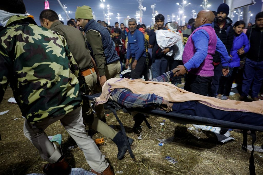 മഹാകുംഭമേളക്കിടെ തിക്കിലും തിരക്കിലുംപെട്ട് 15 പേര്‍ മരിച്ചതായി റിപ്പോര്‍ട്ടുകള്‍; നിരവധി പേർക്ക് പരുക്ക്