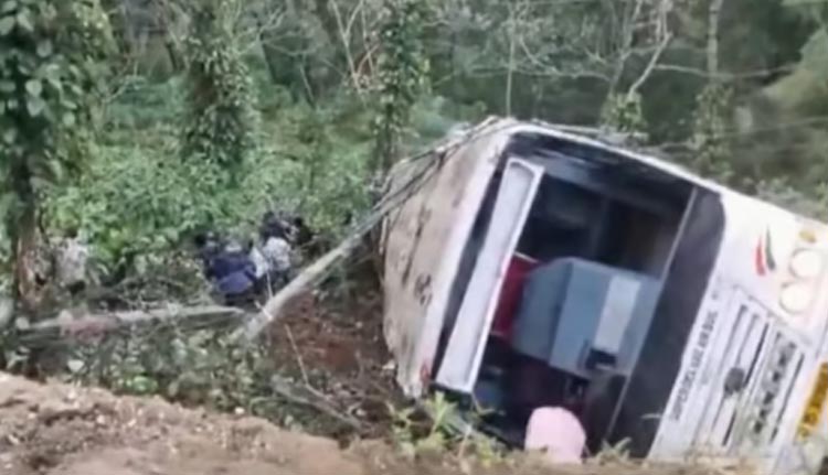 ഇടുക്കി അപകടം: മരിച്ചവരുടെ കുടുംബങ്ങള്‍ക്ക് 5 ലക്ഷം രൂപ ധനസഹായം പ്രഖ്യാപിച്ച്‌ ഗതാഗത മന്ത്രി