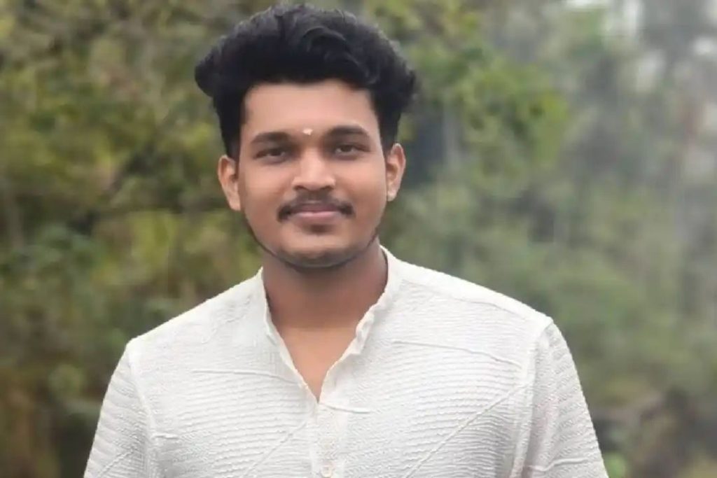 യുവതിയുടെ വീട്ടിലെത്തി 23കാരൻ തീകൊളുത്തി മരിച്ചു