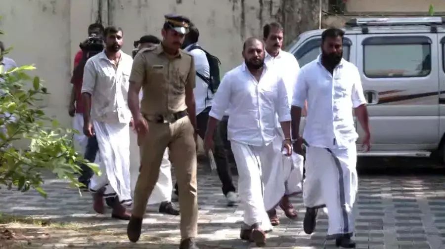 പെരിയ ഇരട്ടക്കൊല; ശിക്ഷിക്കപ്പെട്ട ഒമ്പതുപേരെ കണ്ണൂര്‍ സെൻട്രല്‍ ജയിലിലേക്ക് മാറ്റി