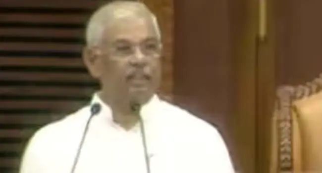 സര്‍ക്കാര്‍ നവകേരളം എന്ന ലക്ഷ്യത്തിലേക്ക്; സഭയില്‍ ഗവര്‍ണര്‍ രാജേന്ദ്ര ആര്‍ലേക്കറുടെ ആദ്യ നയപ്രഖ്യാപനം