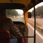 മദ്യലഹരിയില്‍ വാഹനം നിർത്താൻ ആവശ്യപ്പെട്ടിട്ടും ഡ്രൈവർ കേട്ടില്ല;  ഓട്ടോയില്‍ നിന്ന് ചാടിരക്ഷപ്പെട്ട് യുവതി