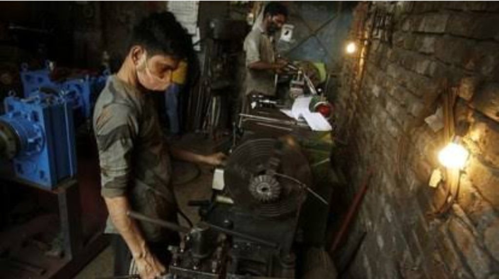 സ്വകാര്യ മേഖലയിലെ ജോലിസമയത്തിൽ മാറ്റം; ഓവർ ടൈം നിയമത്തിൽ ഭേ​ദ​ഗതി