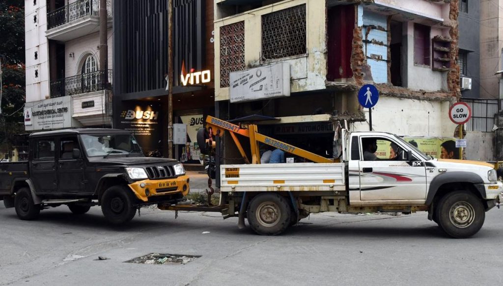 അനധികൃത പാർക്കിംഗ്; ബെംഗളൂരുവിൽ ടോവിംഗ് പുനരാരംഭിക്കും