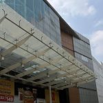 മന്ത്രി മാൾ കെട്ടിടത്തിൽ നിന്ന് താഴേക്ക് ചാടി യുവാവ് ജീവനൊടുക്കി