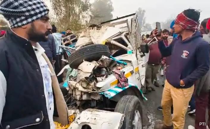 പഞ്ചാബില് വാഹനപകടത്തിൽ 11 മരണം; നിരവധി പേർക്ക് പരുക്ക്