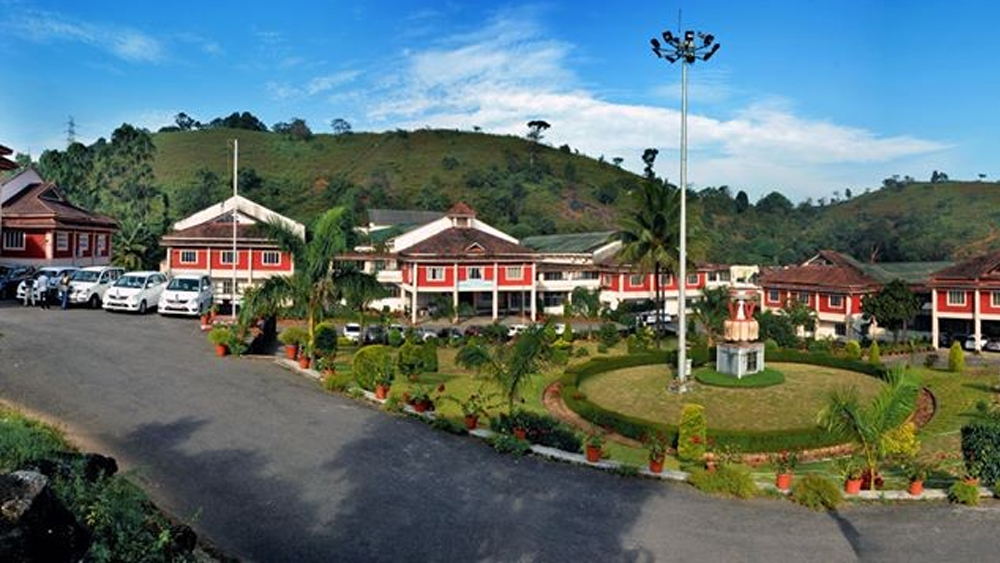 പൂക്കോട് കോളേജിന് ബോംബ് ഭീഷണി; അഫ്സൽഗുരുവിനെ തൂക്കിലേറ്റിയതിന്റെ പ്രതികാരമെന്ന് സന്ദേശം