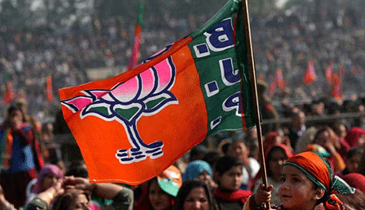 ഡൽഹിയില് കേവല ഭൂരിപക്ഷവും കടന്ന് ബഹുദൂരം മുന്നില് ബിജെപി, കാലിടറി എഎപി