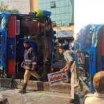 ബസ് നിയന്ത്രണം വിട്ട് മറിഞ്ഞ് അപകടം; 20 പേര്‍ക്ക് പരുക്കേറ്റു