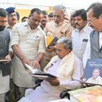 നിയമസഭാ പുസ്തകോത്സവത്തിന് തുടക്കമായി