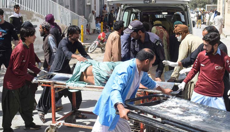 പാക്കിസ്ഥാനില്‍ ജുമുഅ നിസ്‌കാരത്തിനിടെ ചാവേര്‍ സ്ഫോടനം; അഞ്ചുപേര്‍ കൊല്ലപ്പെട്ടു, 20 പേര്‍ക്ക് പരുക്ക്