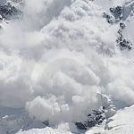 ഉത്തരാഖണ്ഡില്‍ മഞ്ഞിടിച്ചില്‍; 57 തൊഴിലാളികള്‍ കുടുങ്ങി, 15 പേരെ രക്ഷപെടുത്തി