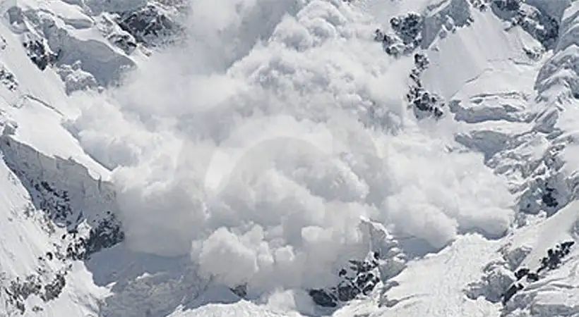 ഉത്തരാഖണ്ഡില്‍ മഞ്ഞിടിച്ചില്‍; 57 തൊഴിലാളികള്‍ കുടുങ്ങി, 15 പേരെ രക്ഷപെടുത്തി