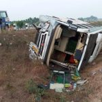 സ്വകാര്യ ബസ് നിയന്ത്രണം വിട്ട് മറിഞ്ഞ് അപകടം; അഞ്ച് പേർക്ക് പരുക്ക്