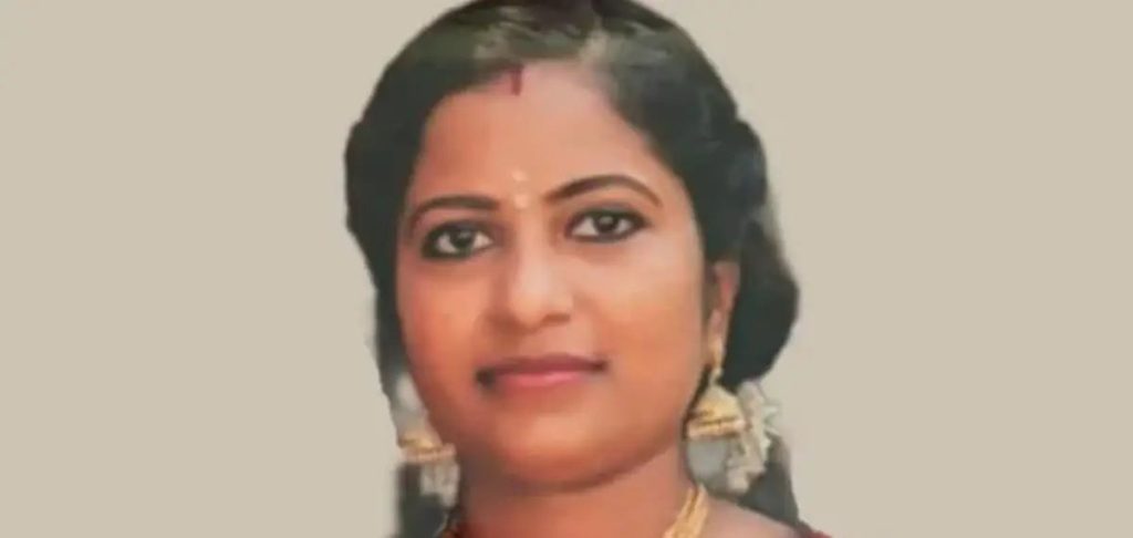 യുവതിയെ തൂങ്ങി മരിച്ച നിലയില്‍ കണ്ടെത്തി: ദുരൂഹത ആരോപിച്ച്‌ കുടുംബം